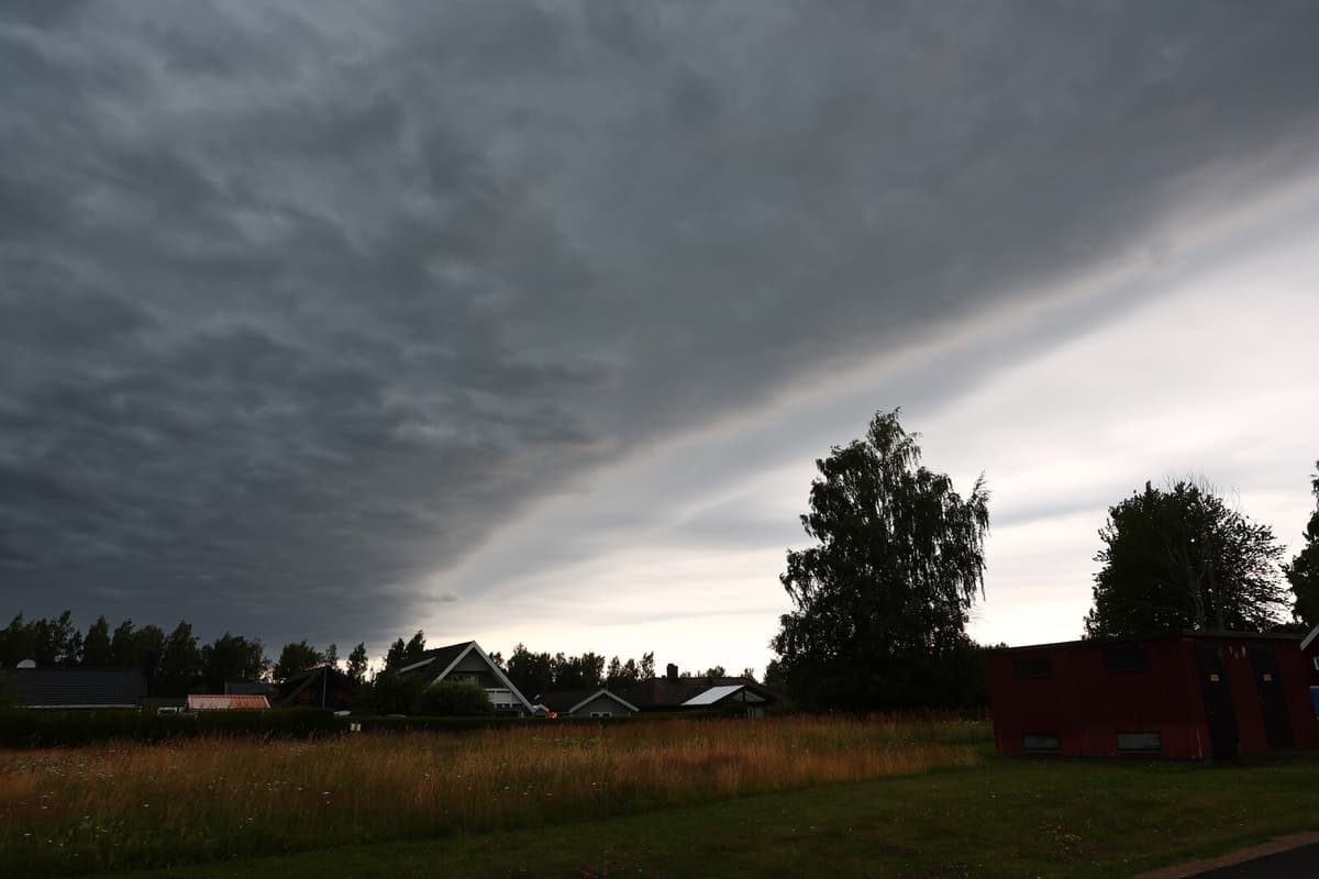 Thunderstorm and Heavy Rain Warning Issued by SMHI