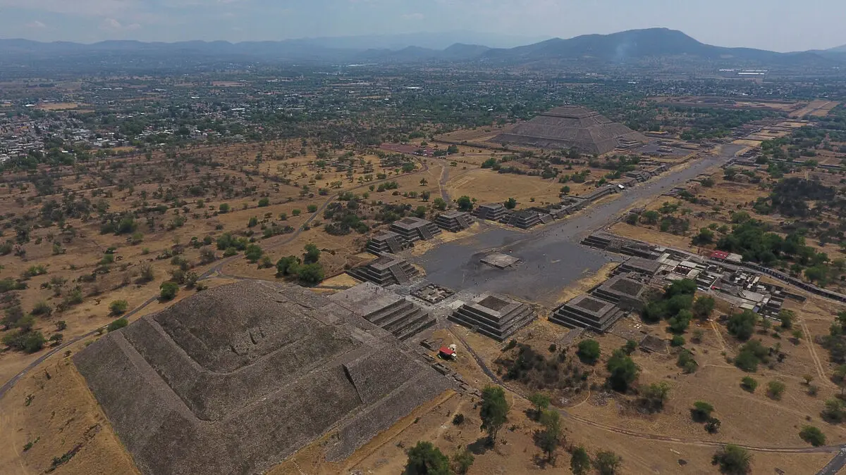 Shooting at Teotihuacán pyramids in Mexico - Canadian woman killed