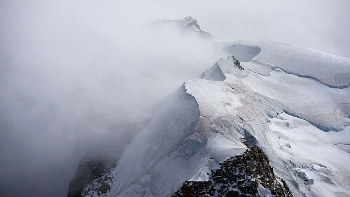 Mont Blanc Is Nearly 2 Metres Taller Than at Its 2023 Measurement, Surveyors Say
