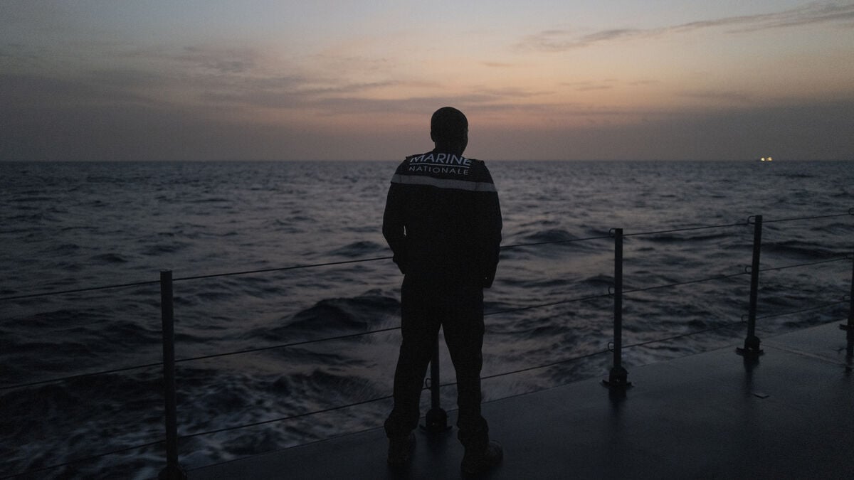 More than 1,000 migrants rescued off West Africa, MSF says