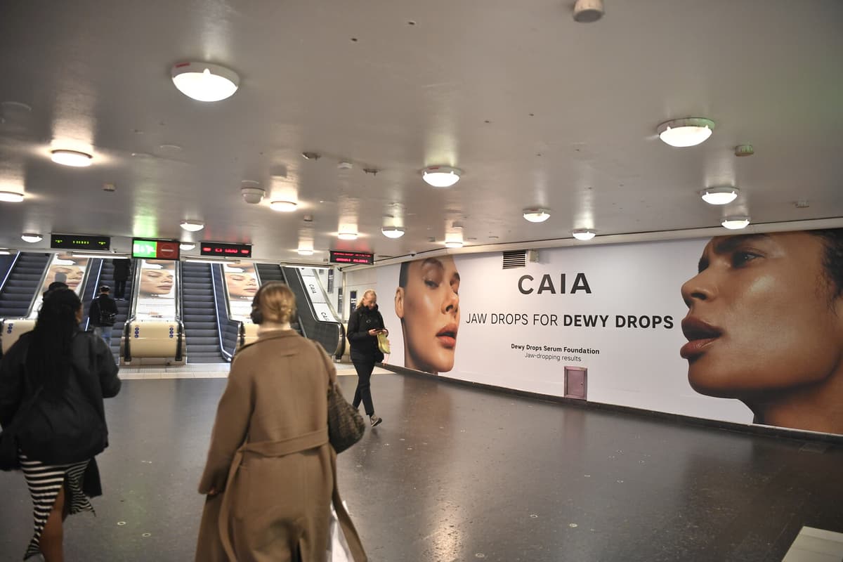 Young Slim Women Dominate Advertising Visibility, Survey Finds