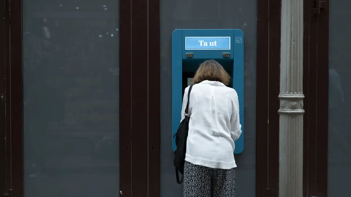 The rate of increase in real wages is slowing down