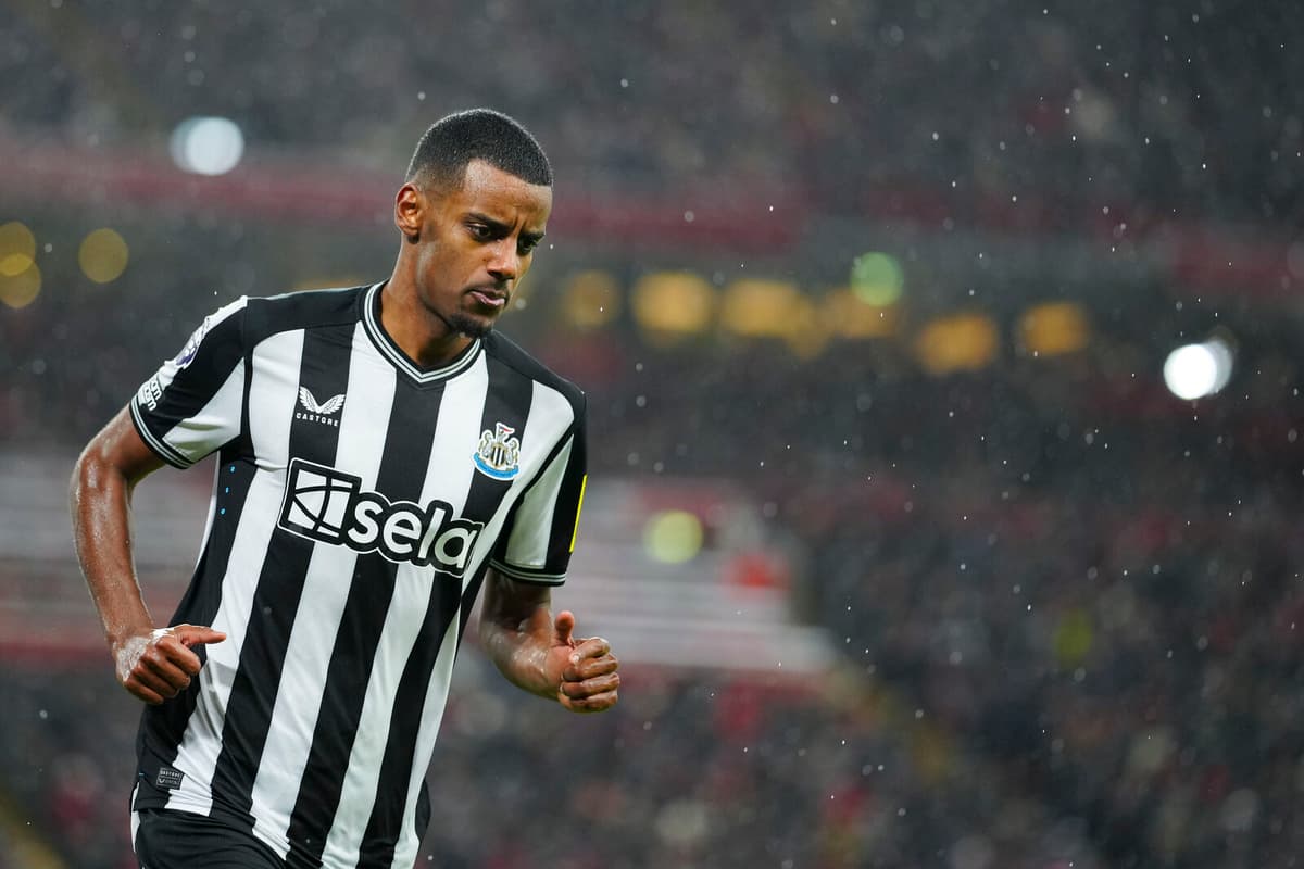 Alexander Isak Eyes Newcastle Exit Amid Liverpool Links