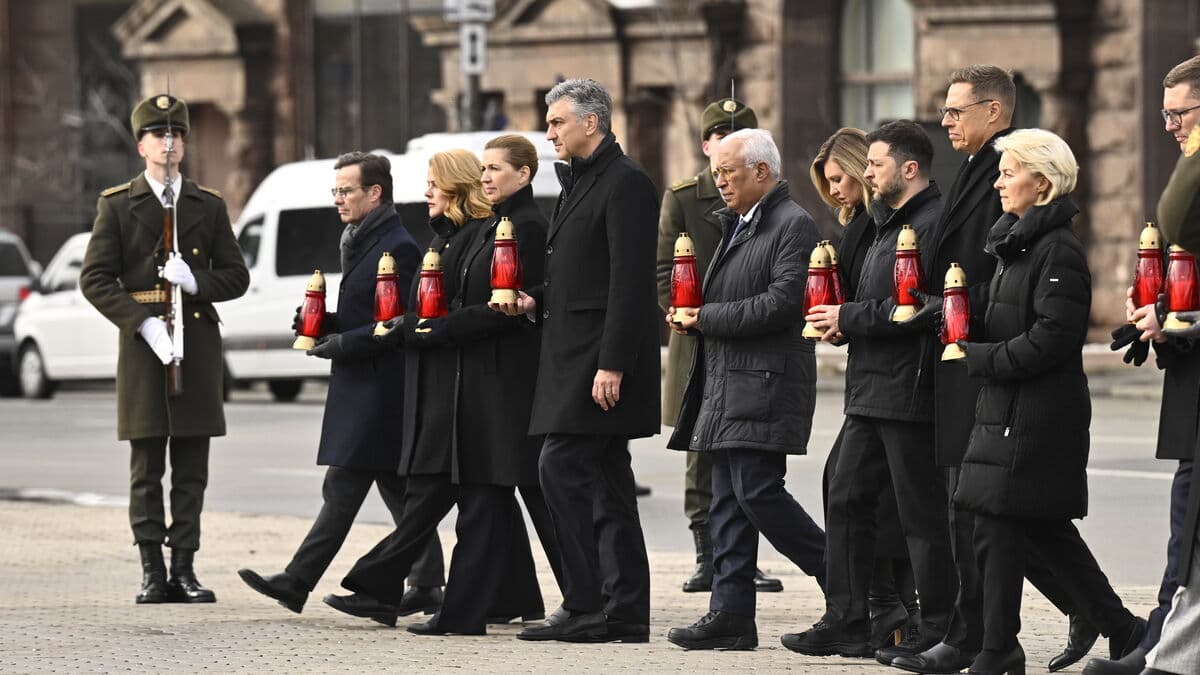 EU leaders in Kyiv, without promises of new aid money