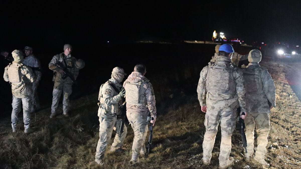 Black box from crashed private plane with high-ranking Libyan military personnel found near Ankara
