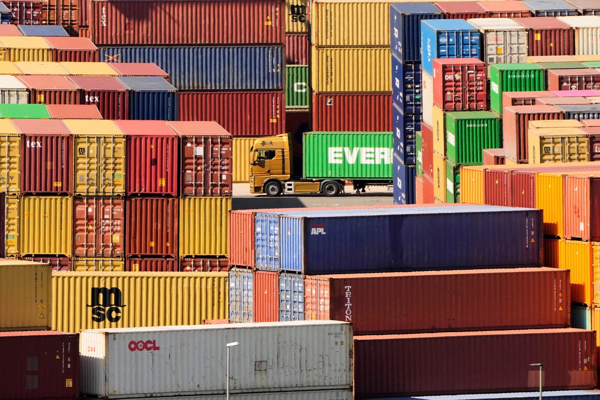 EU-US Customs Talks in Critical Phase Amid Trade War Concerns