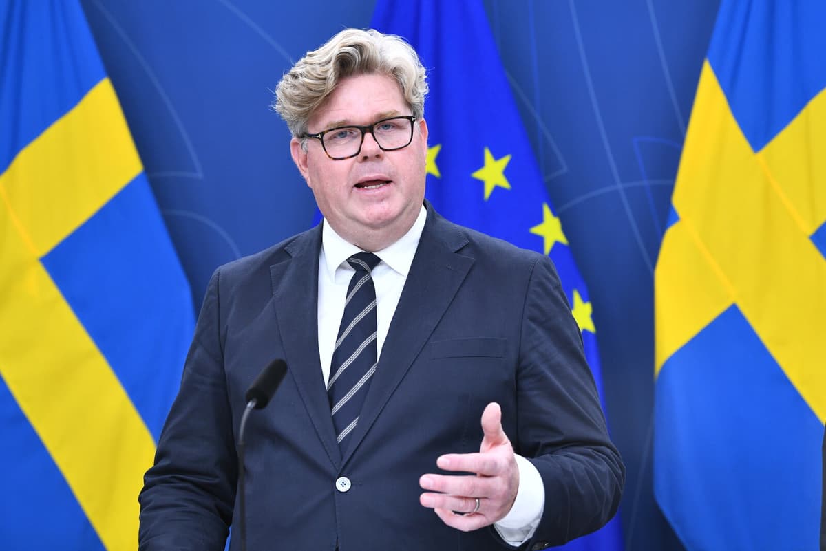 Government Proposes Longer Prison Sentences with New Conditional Release Rules