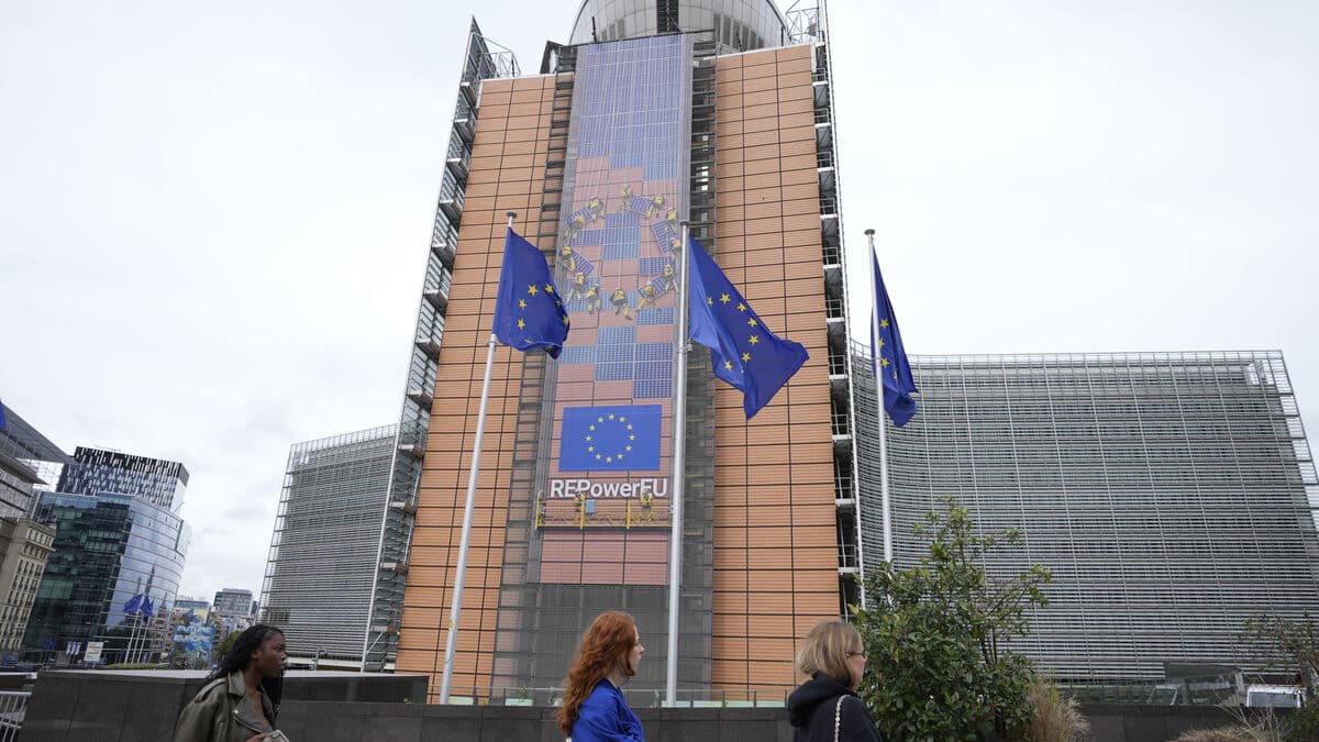 Application chaos as 175,000 apply for jobs in EU institutions