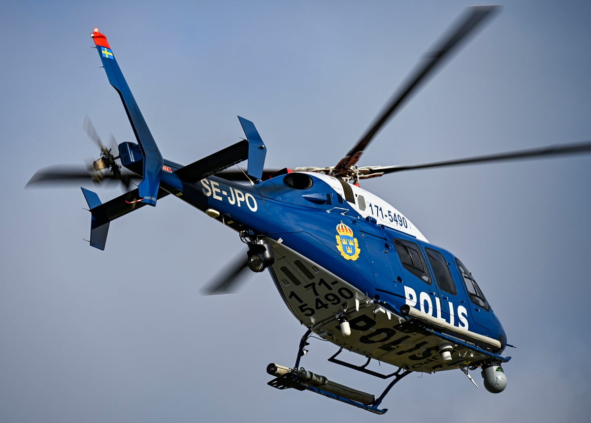 Paraglider Crashes in Åre, Sweden; Rushed to Hospital