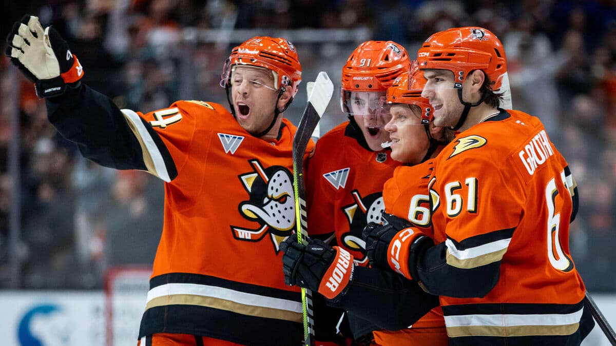 Five Swedish points as Anaheim wins goal battle