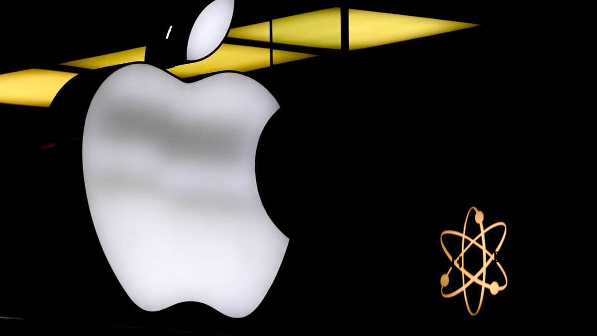 Apple shares tumble 7.4% on Wall Street after component shortage warning