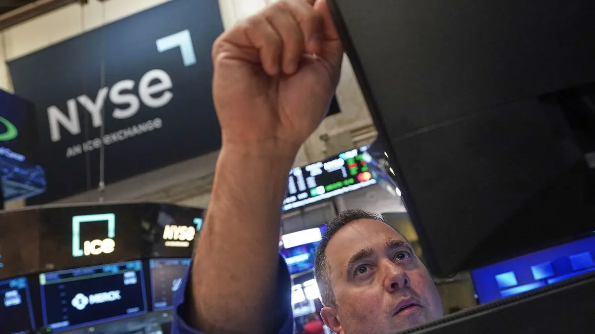 Wall Street rebounds as chip stocks lead gains