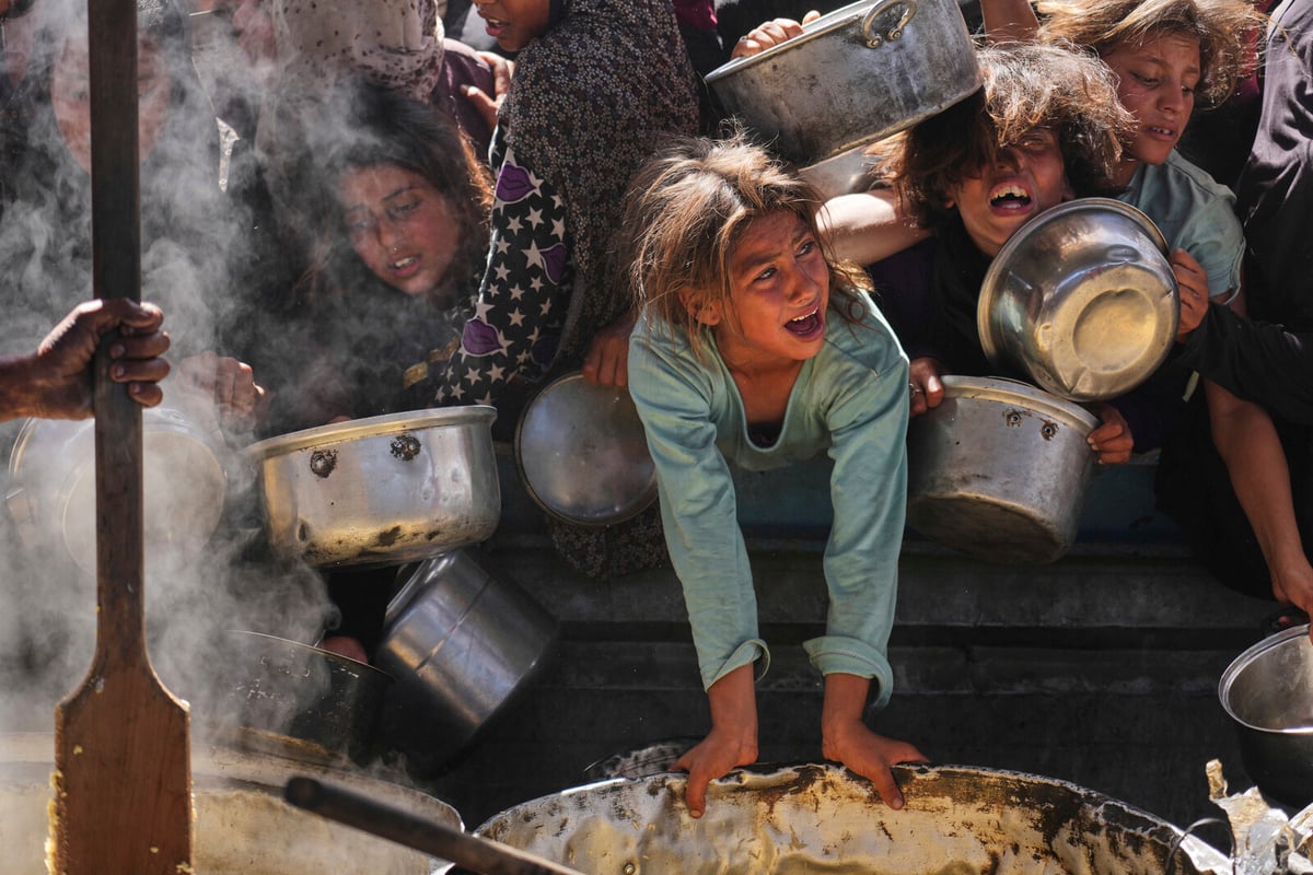 Emergency Aid Trucks Enter Gaza for First Time in Nearly Three Months