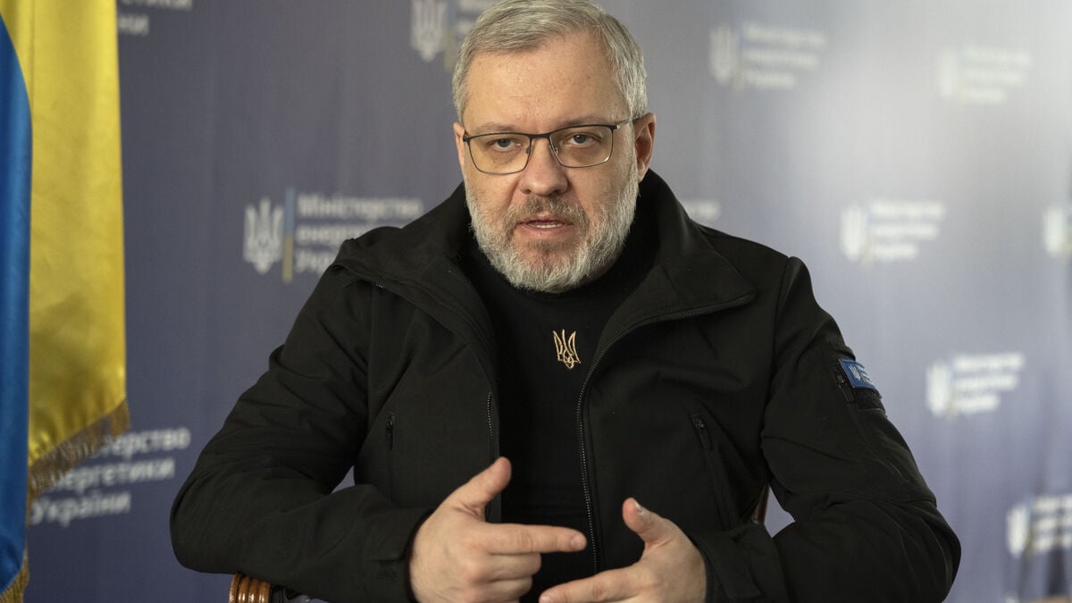 Ministers fired after Ukraine corruption scandal