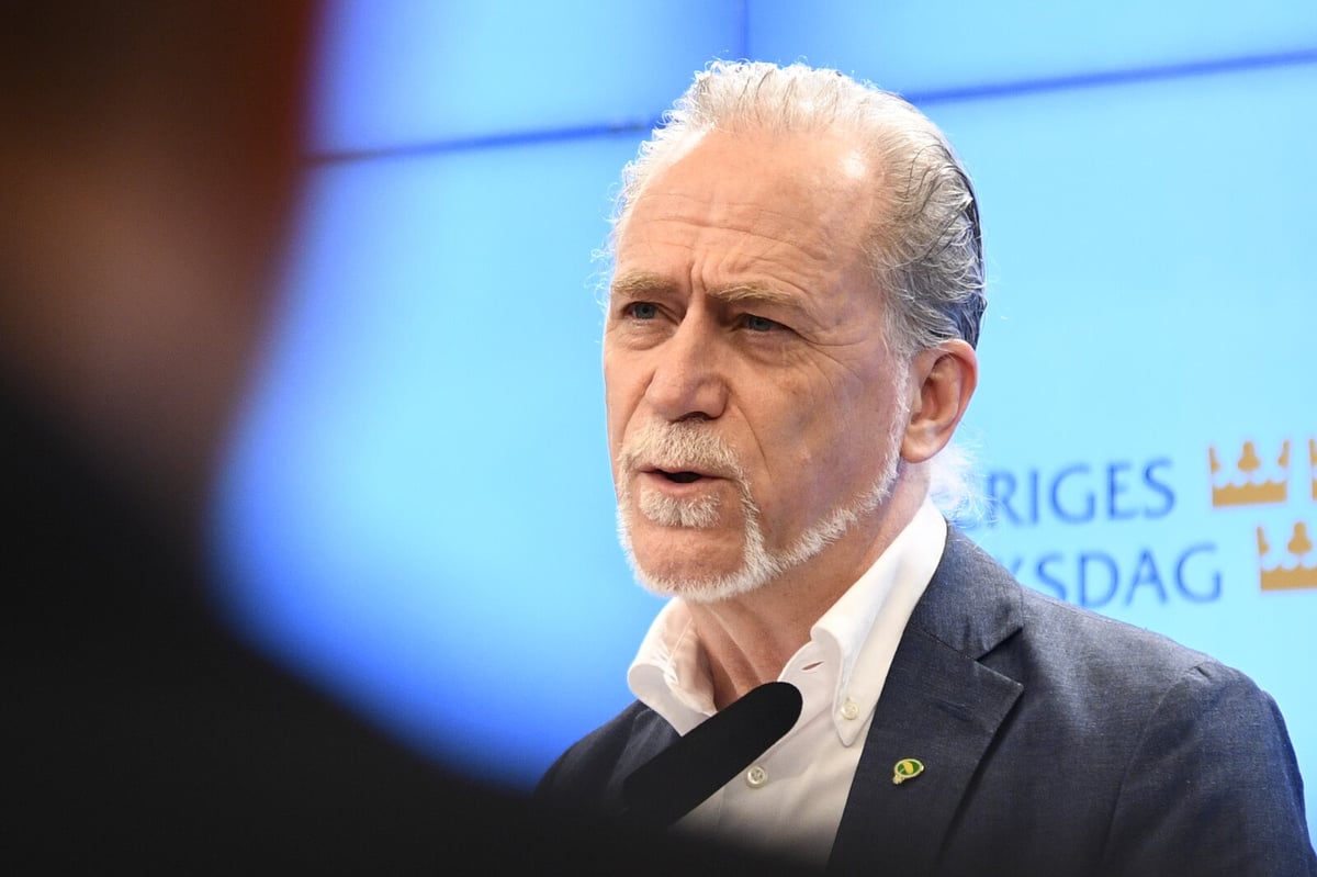 Helldén Responds to Stenevi's Criticism of Green Party Climate