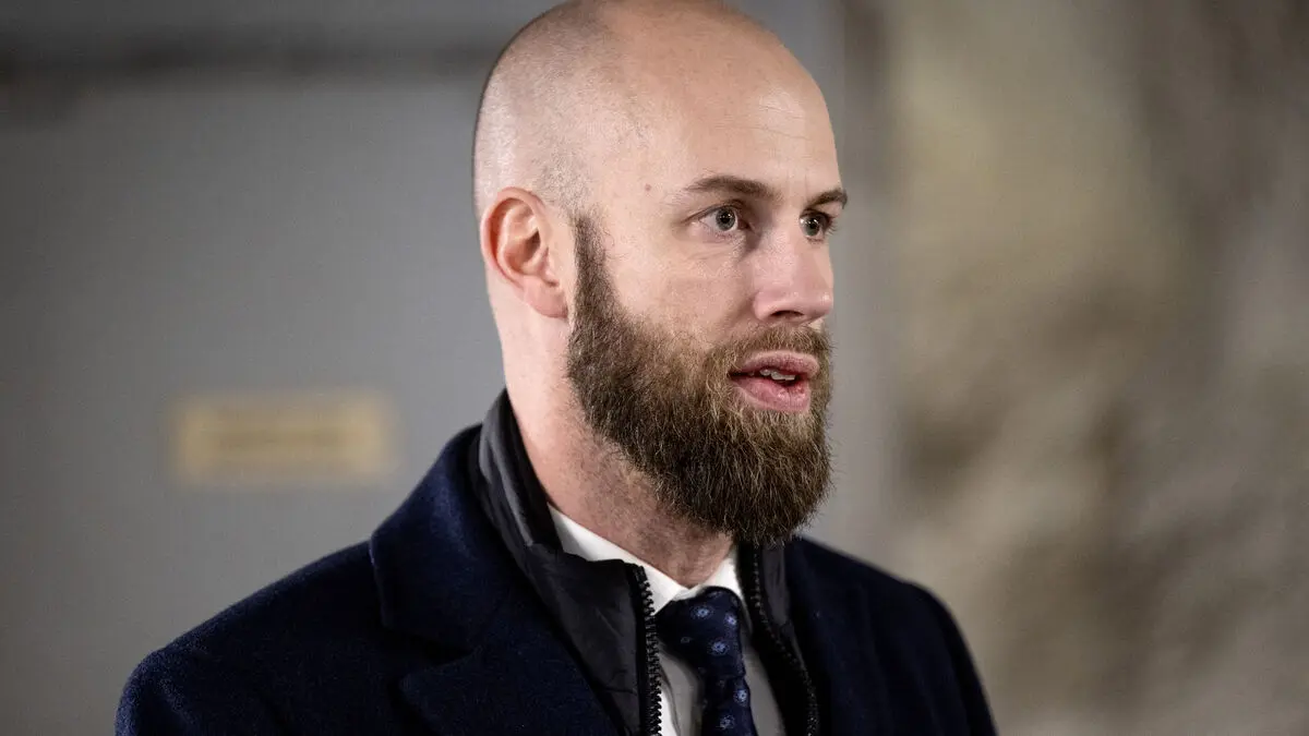 Four charged with stalking Minister of Civil Defense Carl-Oskar Bohlin