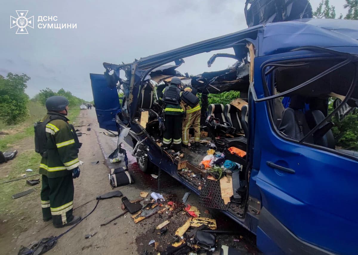 Zelensky: Family Among Victims in Russian Attack on Ukrainian Bus