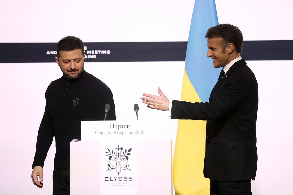 Macron Proposes European Force to Deter Russian Aggression in Ukraine