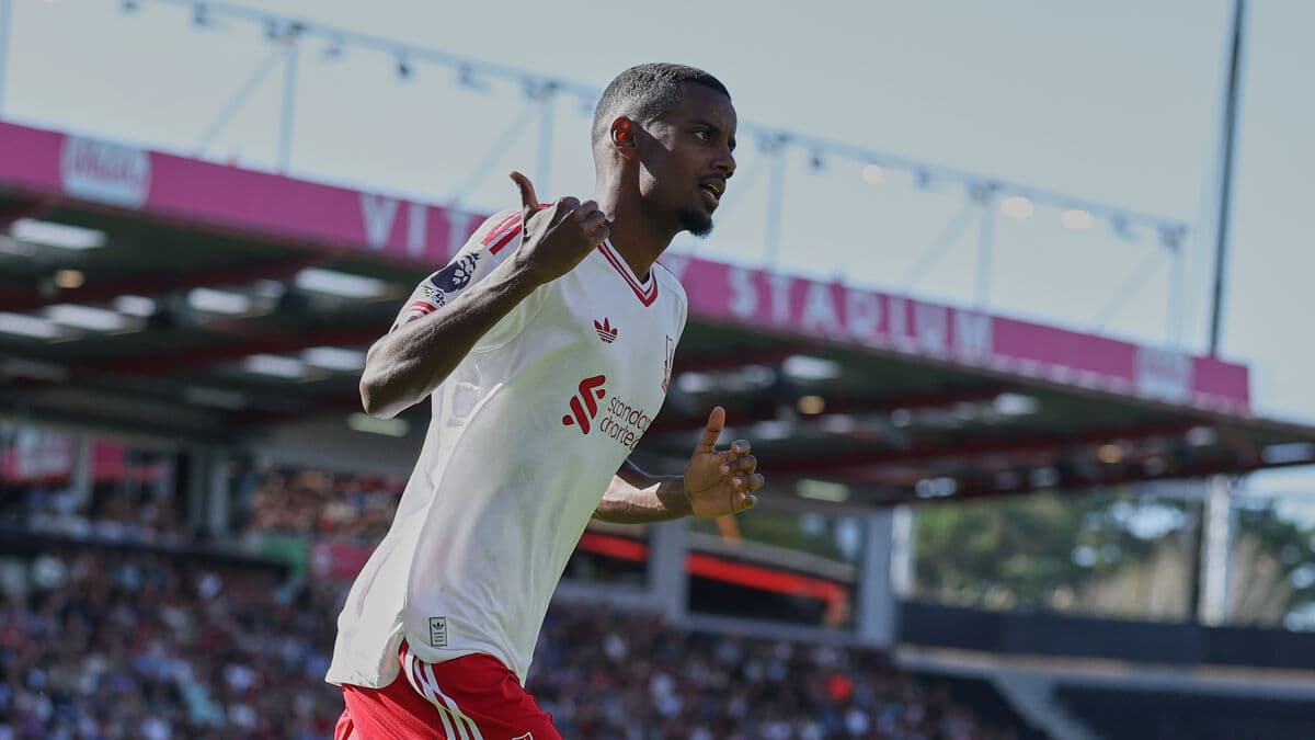 Alexander Isak scores fourth Premier League goal as Liverpool beat Bournemouth 1-0