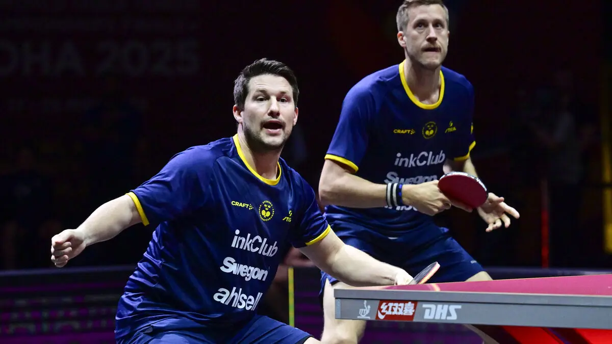 Dad Karlsson plays in the World Team Championships, but not right away