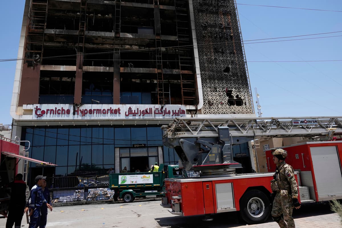 Iraq Shopping Center Fire Leaves 63 Dead, DNA Tests Needed for ID