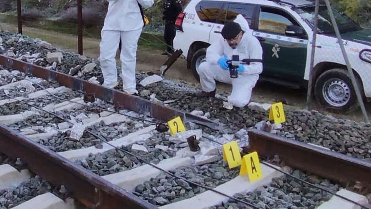 Investigation: Rail damage suspected in Spanish train accident