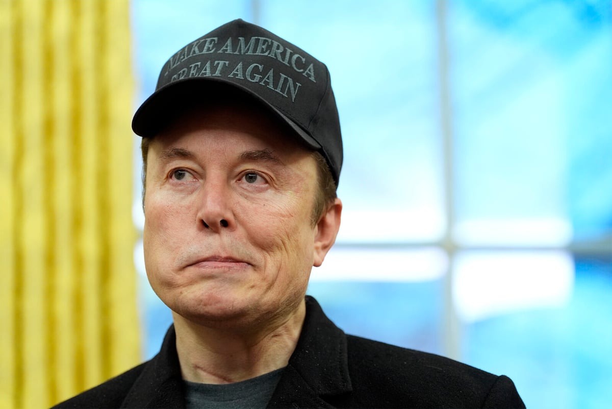 EU Probes Musk's AI Bot for Antisemitic Comments on Platform X