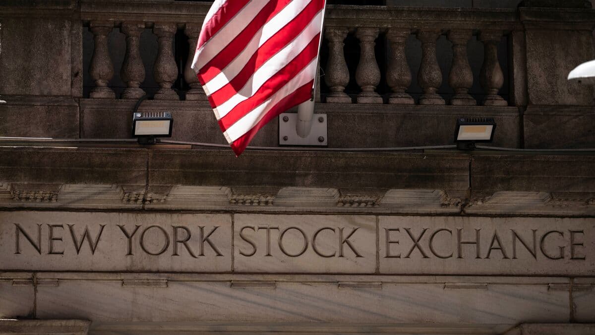 Wall Street edges higher after U.S. Treasury doubles bond buybacks