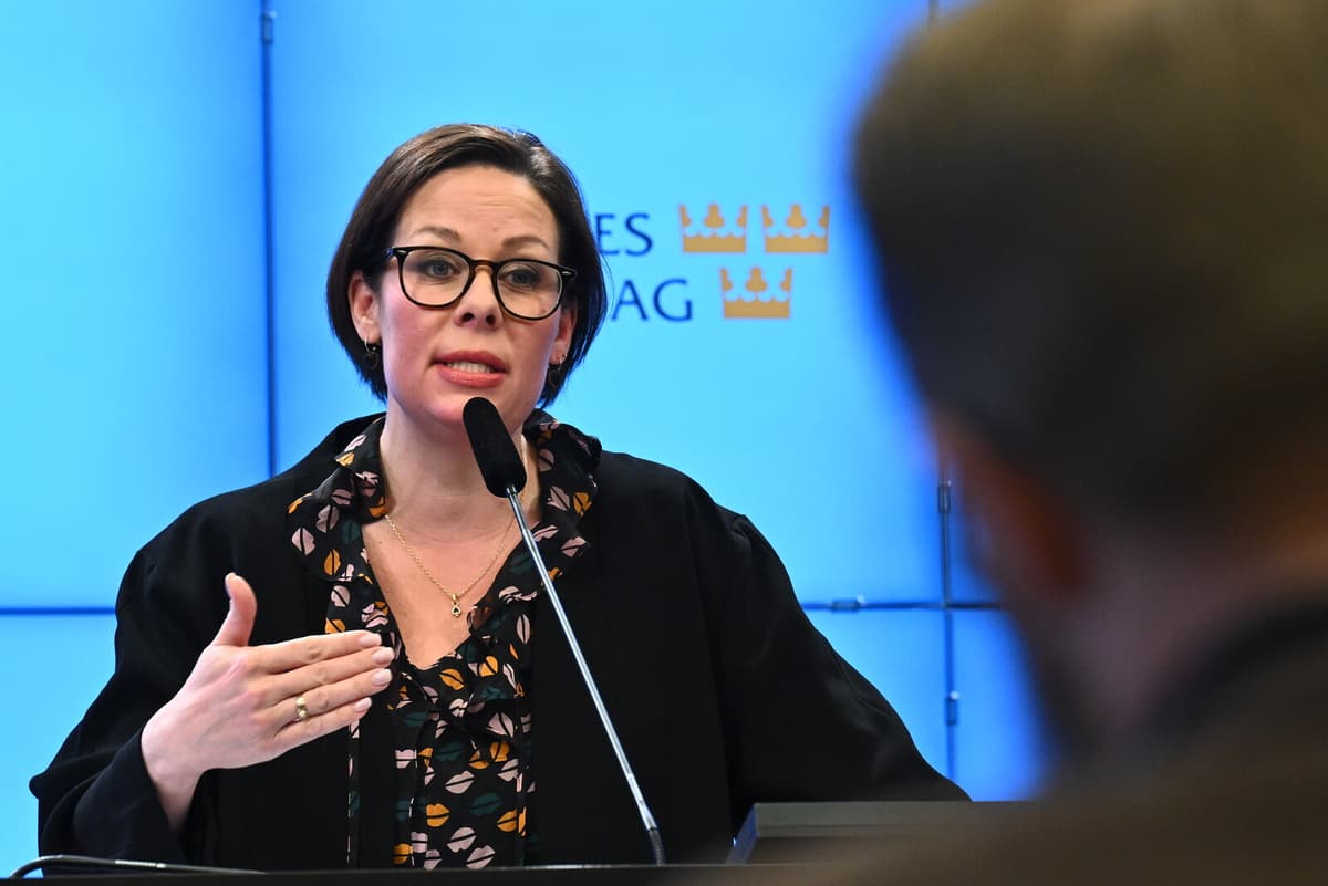 Swedish Foreign Minister Criticizes Israel on Humanitarian Aid During Visit