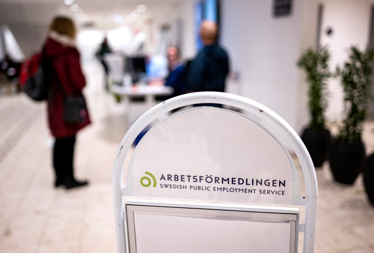 Sweden's Unemployment Rises to 6.9 Percent in June