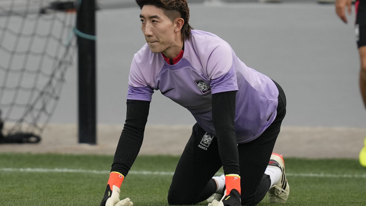 South Korea goalkeeper Kim Seung-Gyu missed daughter's birth, says he was very sad