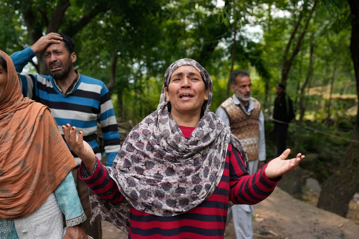 Explosions Reported at Jammu Airport Amid India-Pakistan Tensions