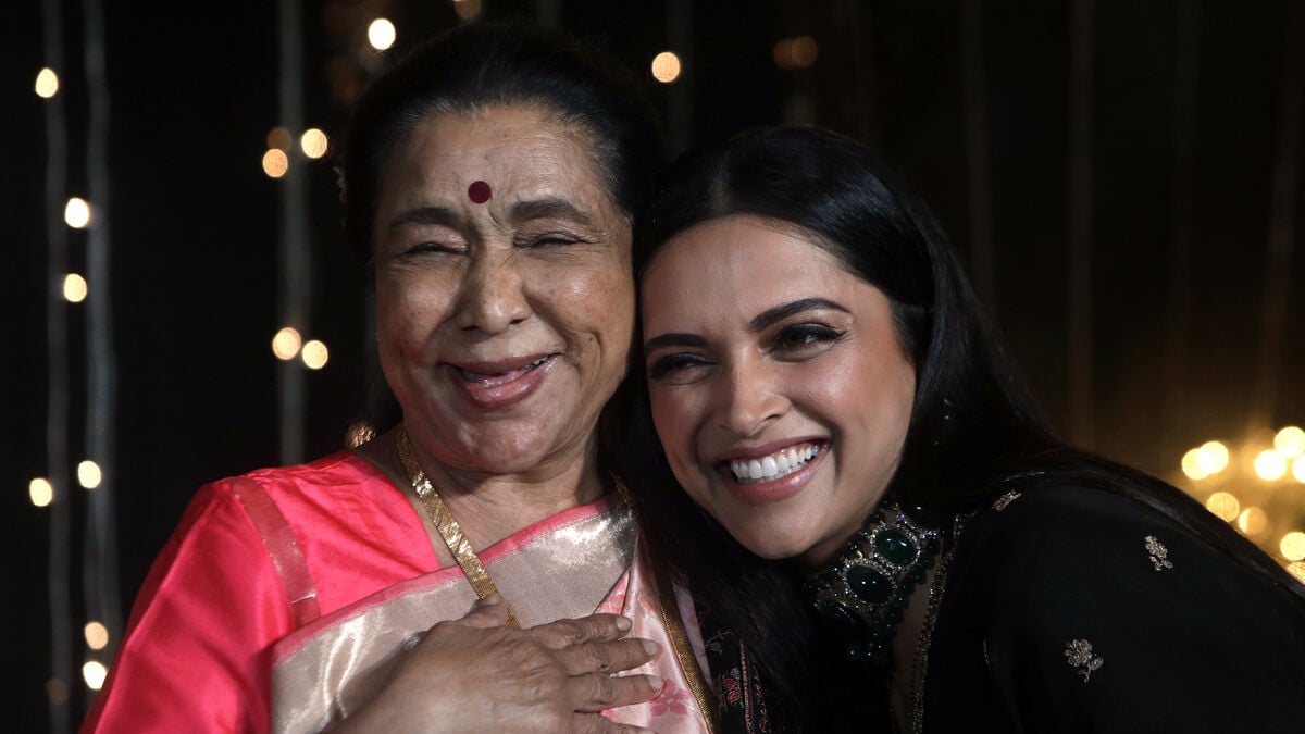 Legendary Bollywood star Asha Bhosle dies at 92