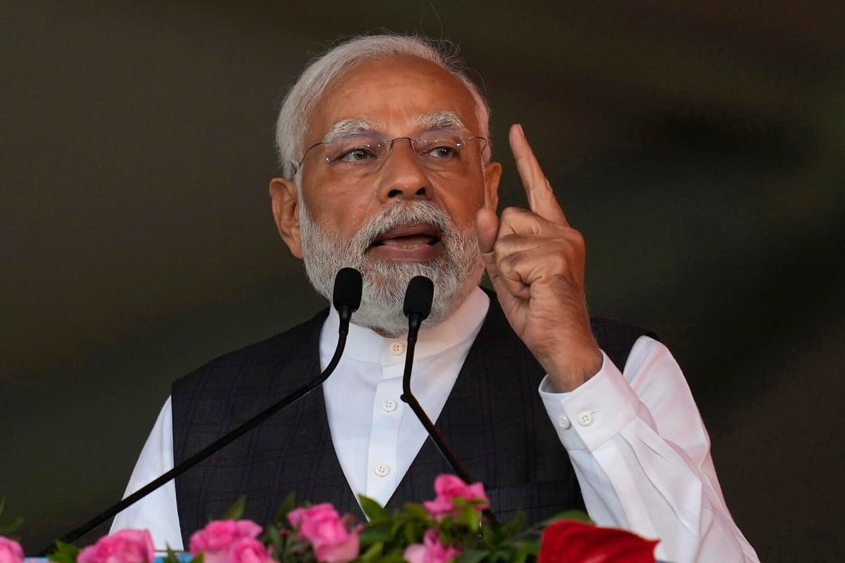 Modi Warns of Strong Response to New Terror Attacks Amid India-Pakistan Tensions