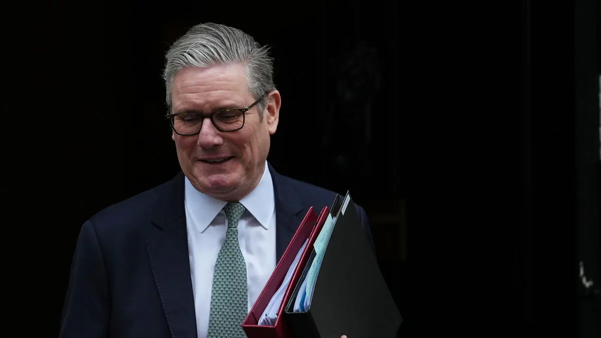 New departure from Starmer's inner circle as Cabinet Secretary Chris Wormald resigns