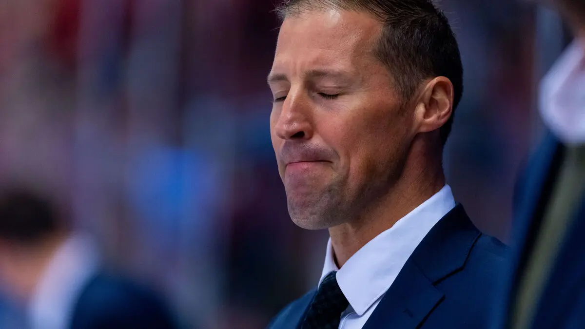 Nightmare start for Abbott as Färjestad lose 3–5 to HV71