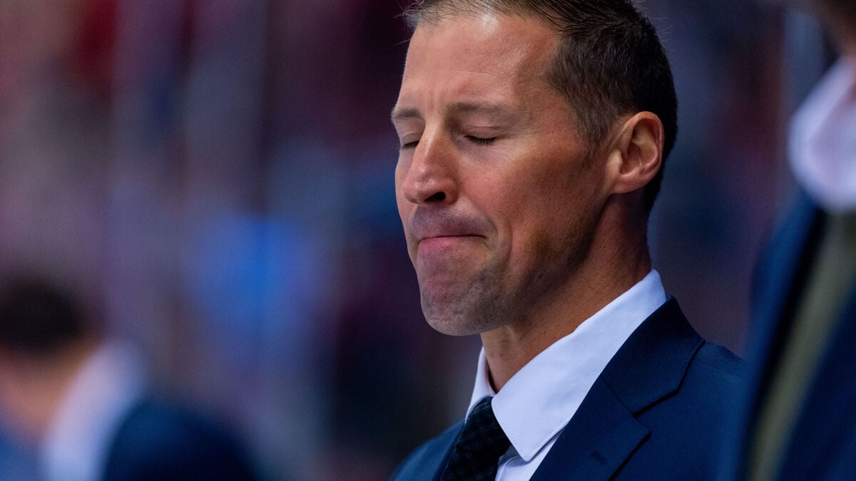 Nightmare start for Abbott as Färjestad lose 3–5 to HV71