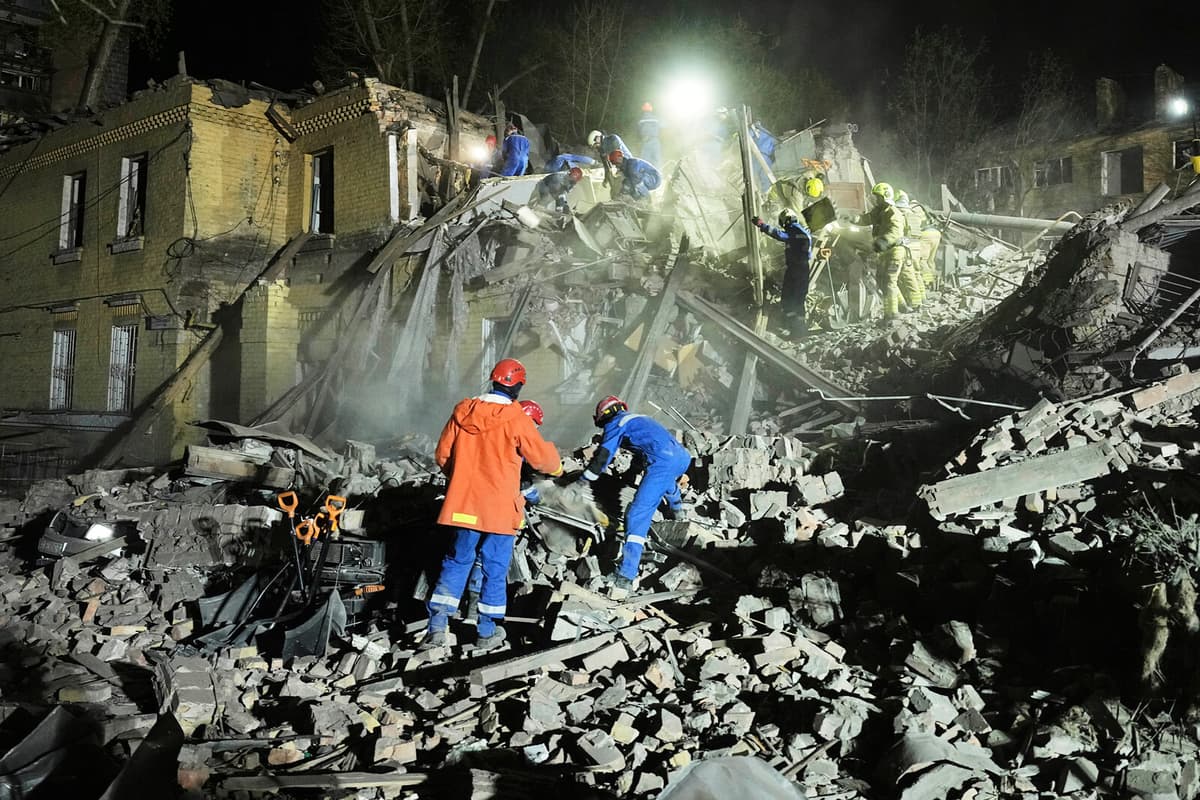 Kyiv Airstrike Leaves 12 Dead and 90 Injured in Major Attack