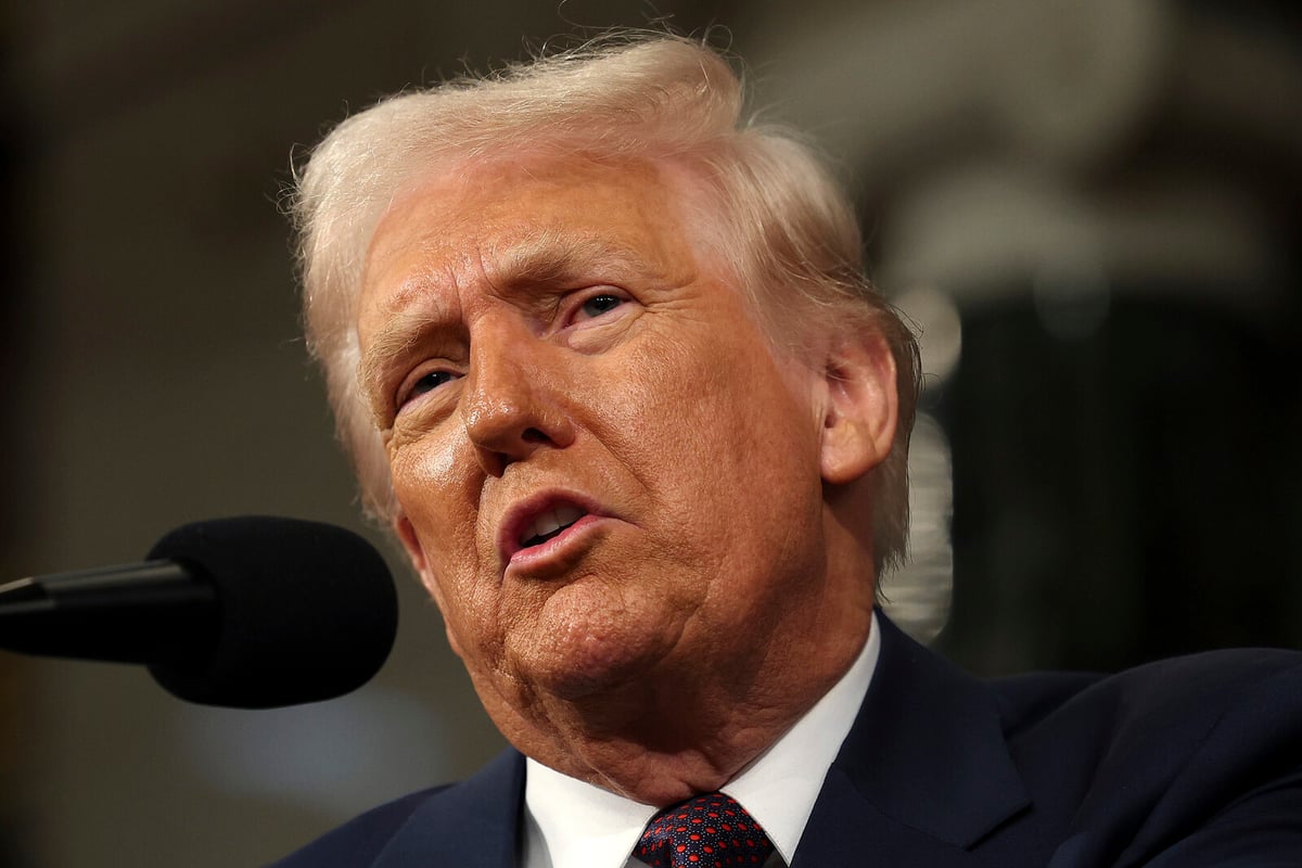 Trump blames stock market fall on "globalists"