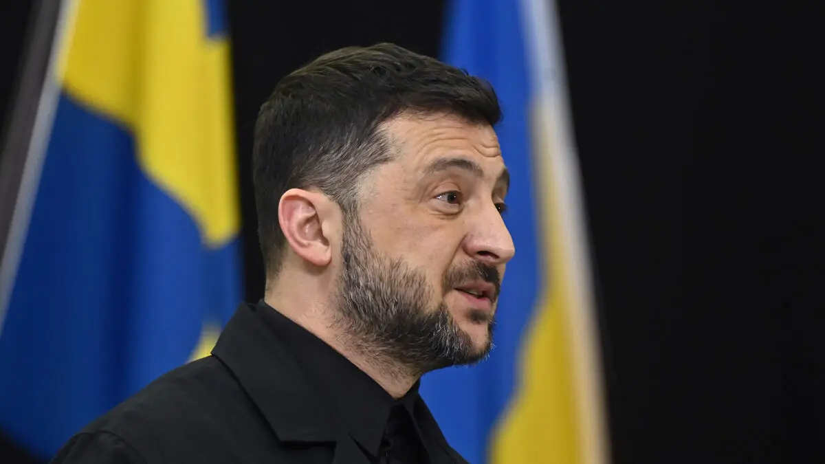 Zelensky on tour – promises "historic deal"