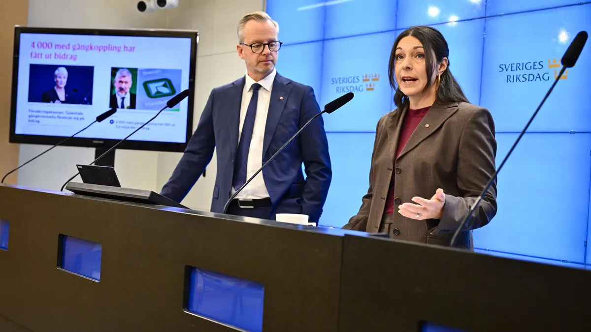 A: Tighten the penalties for serious economic crimes