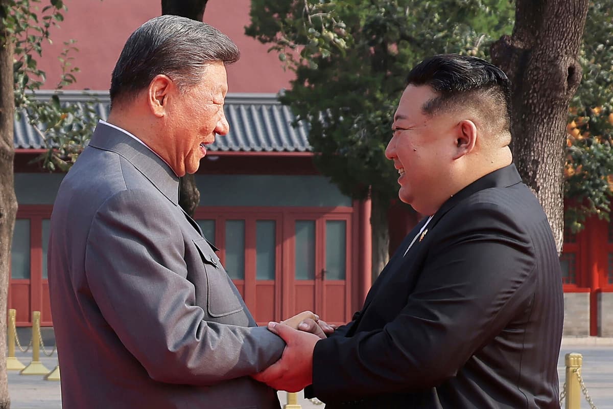 Xi and Kim Highlight Unshakeable Friendship in Beijing Meeting