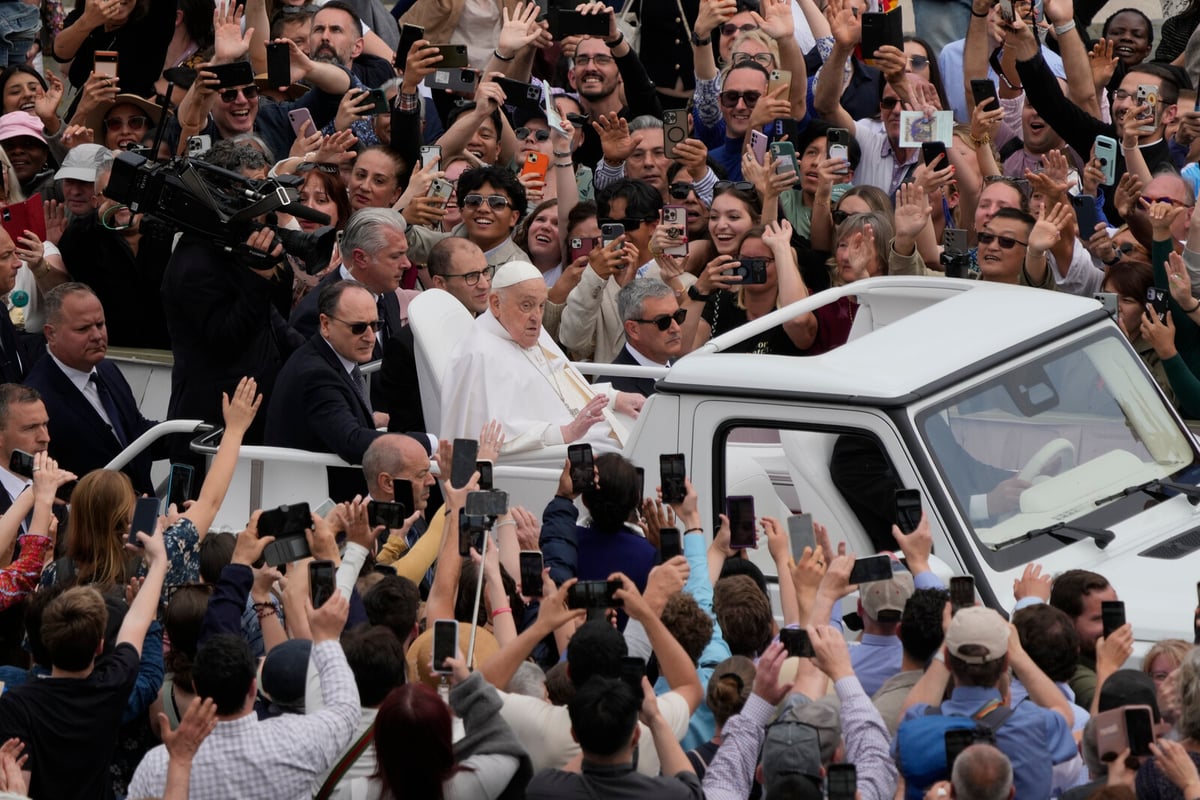 Pope Francis Calls for Freedom of Expression as Key to Peace