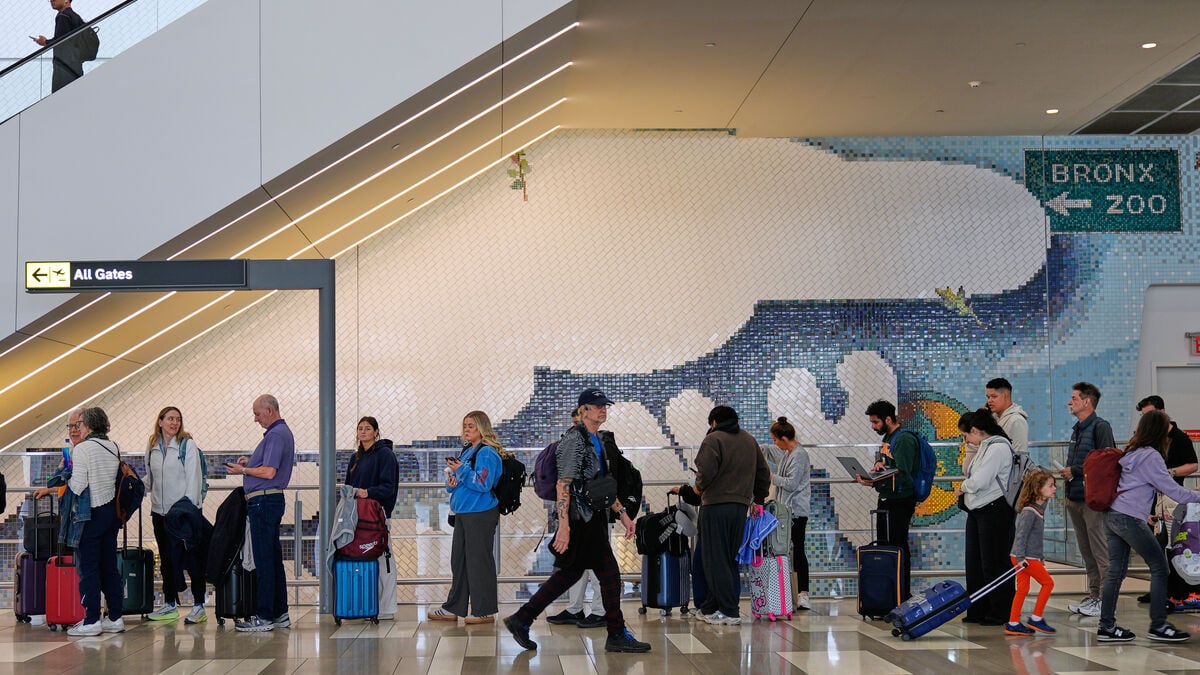US air traffic resumes after cable damage disrupts flights in New York area