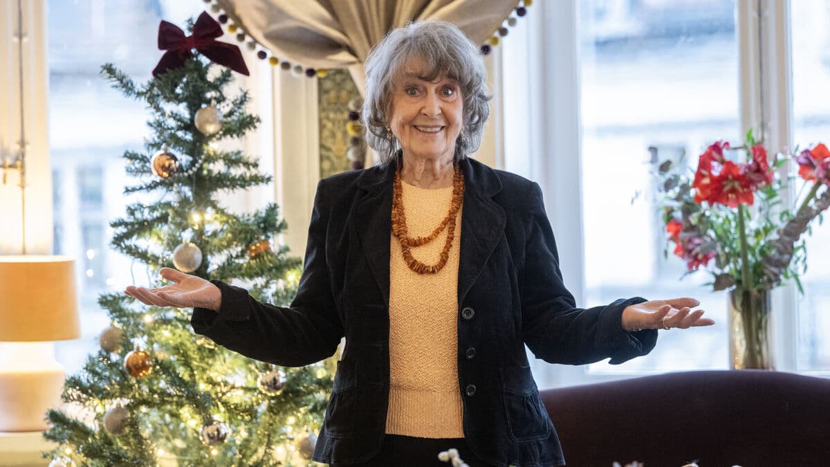 Swedish Siw Malmkvist wants to be the Christmas host for the lonely