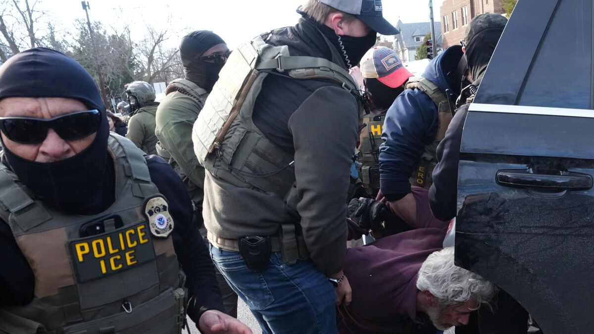 ICE plans to equip officers with electric shock gloves