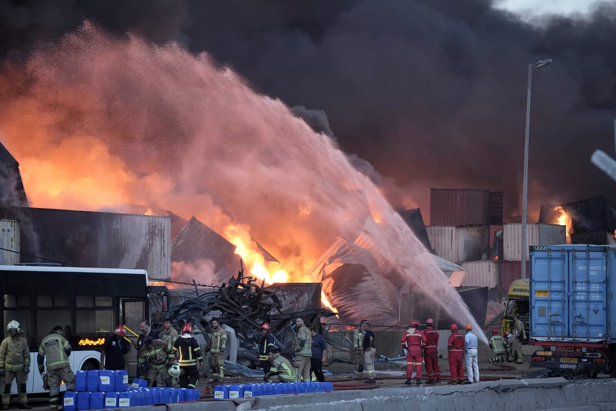 Over 60 Dead in Bandar Abbas Explosion, Fires Continue