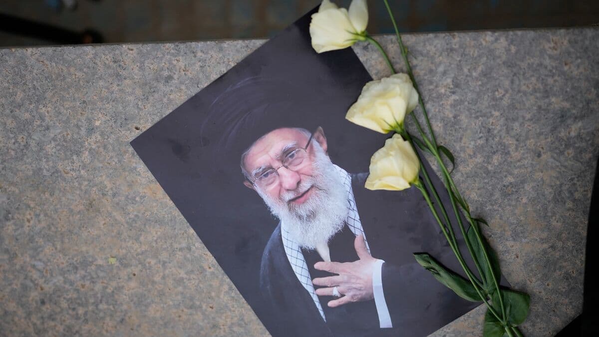 Cries for revenge at funeral of Iran's former supreme leader Ali Khamenei