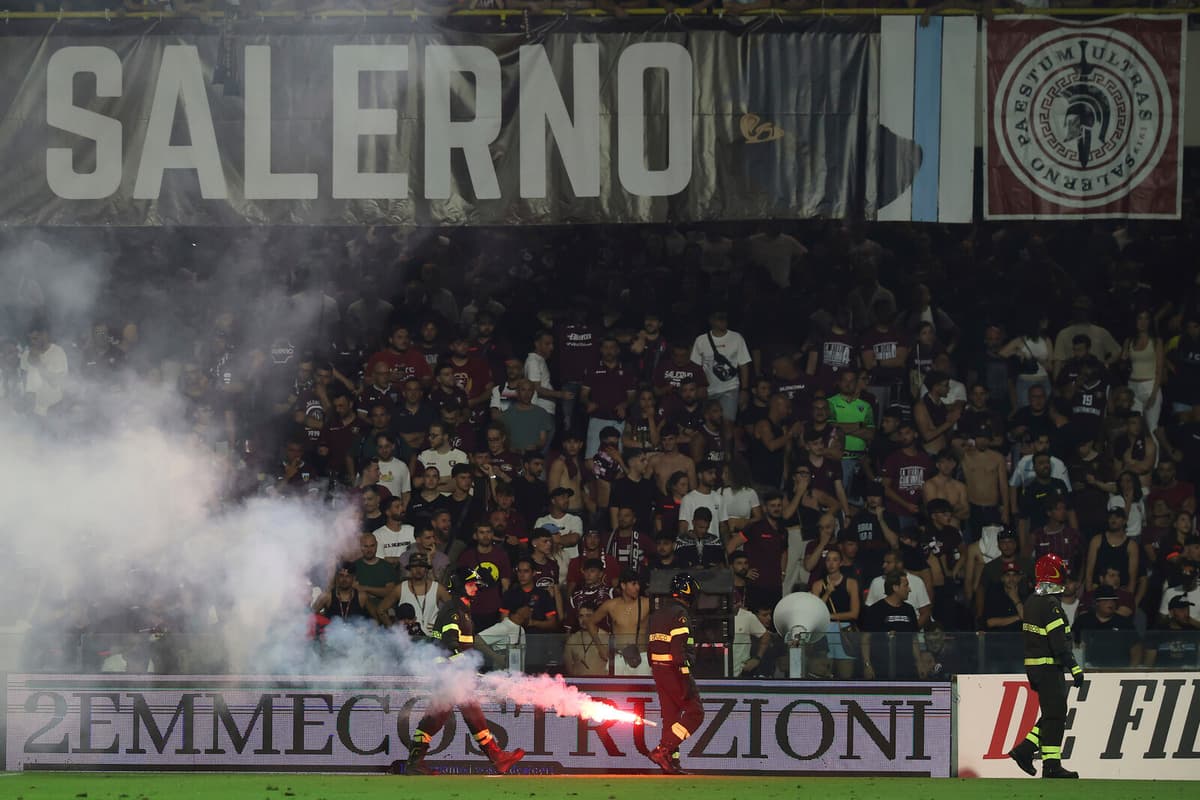 Spectator Scandal Halts Sampdoria vs Salernitana Relegation Qualifier