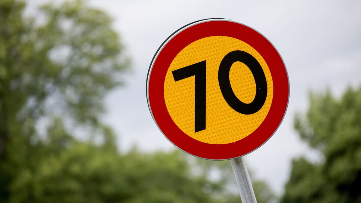 Crisis plan: Reduced speed limits and a stop to Sunday skiing